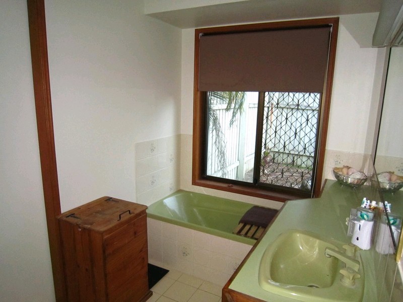 2 Joanne Street, Karalee QLD 4306