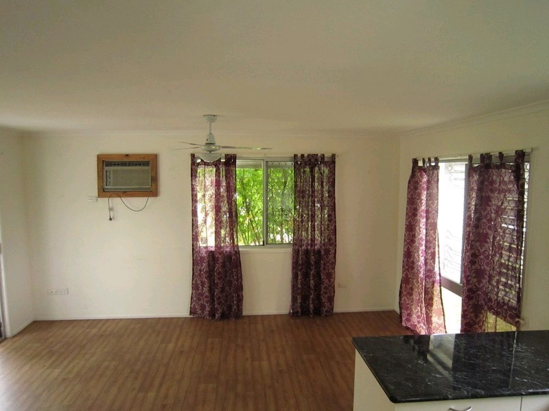 27 Phyllis Street, Eastern Heights QLD 4305