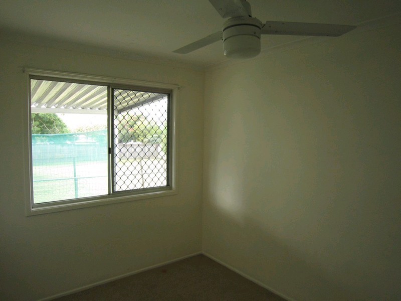 27 Phyllis Street, Eastern Heights QLD 4305