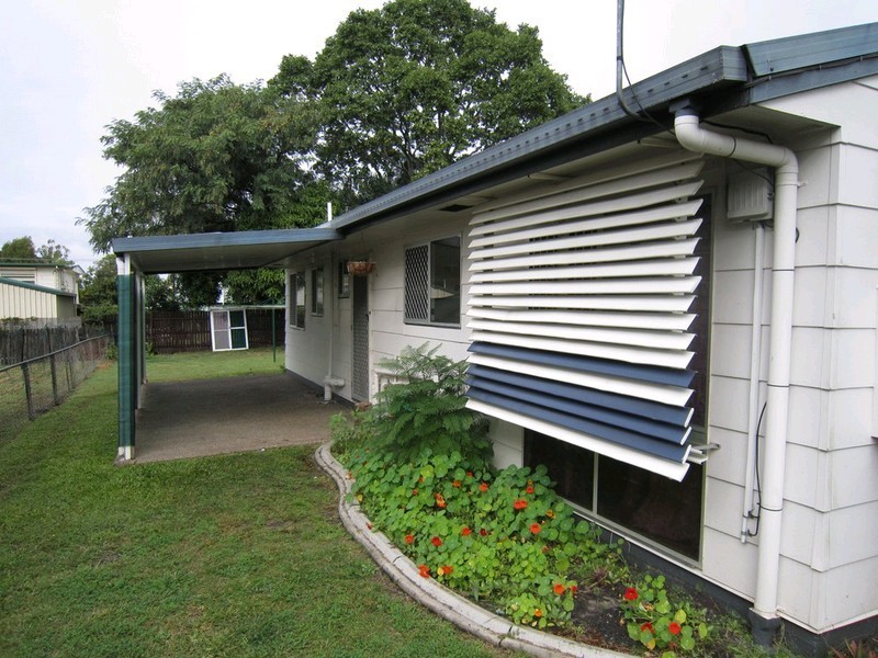 27 Phyllis Street, Eastern Heights QLD 4305