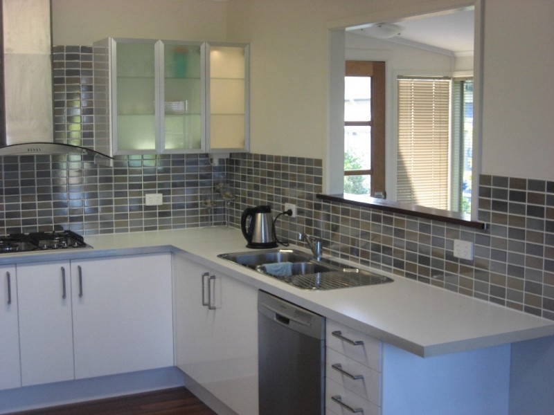 24 Nile Street, Riverview QLD 4303