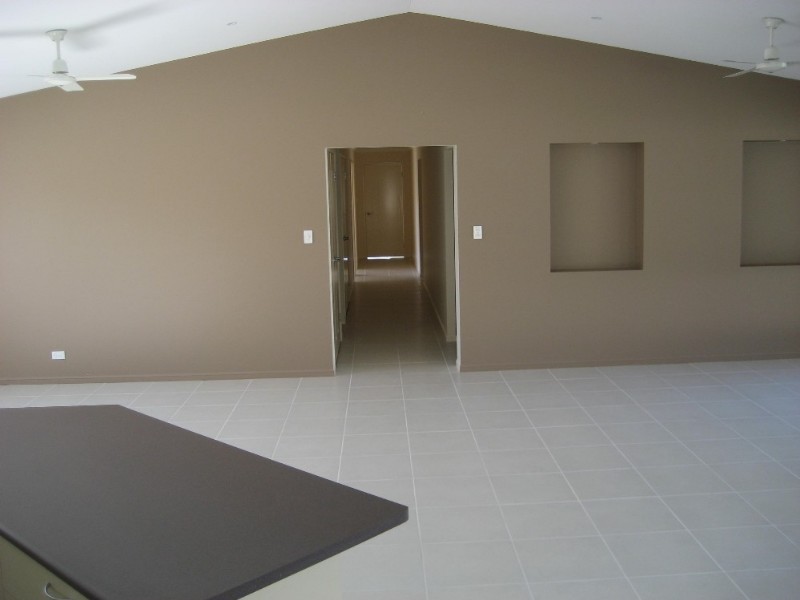 21 Piccadilly Court, Deebing Heights QLD 4306