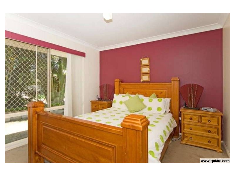 14 Hillcrest Place, Flinders View QLD 4305