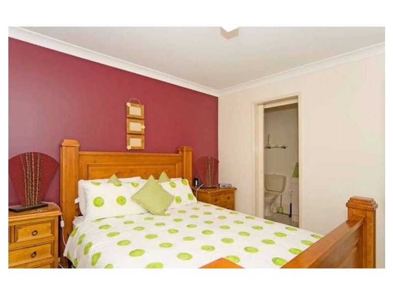 14 Hillcrest Place, Flinders View QLD 4305