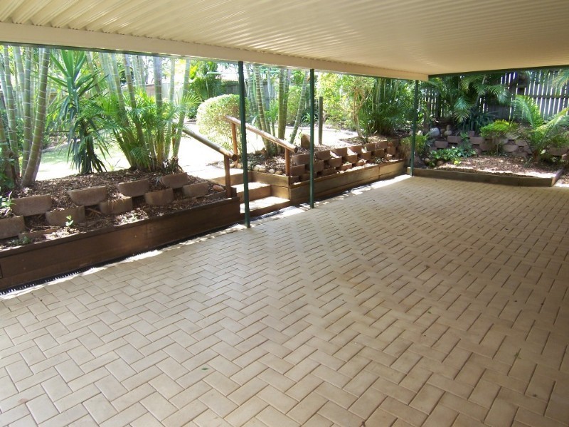 14 Hillcrest Place, Flinders View QLD 4305