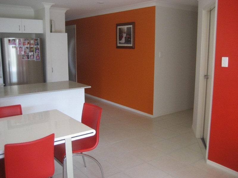 10 Josh Court, Flinders View QLD 4305
