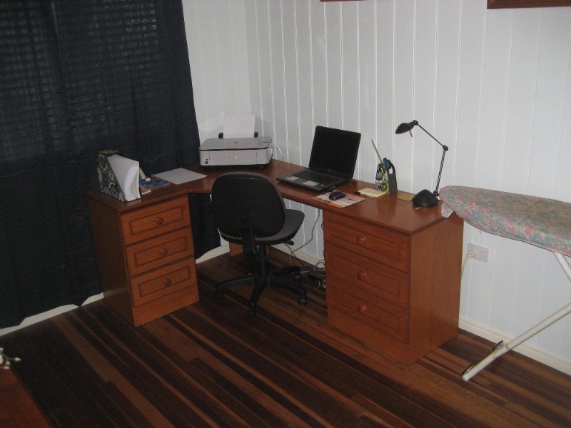 4 Mangonia Street, Raceview QLD 4305