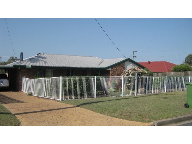 8 Barret Street, Flinders View QLD 4305