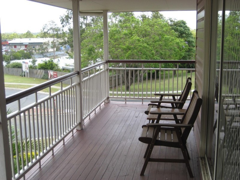 2 Reif Street, Flinders View QLD 4305