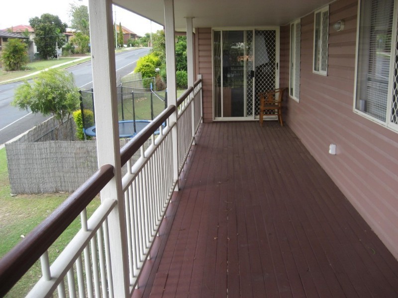2 Reif Street, Flinders View QLD 4305