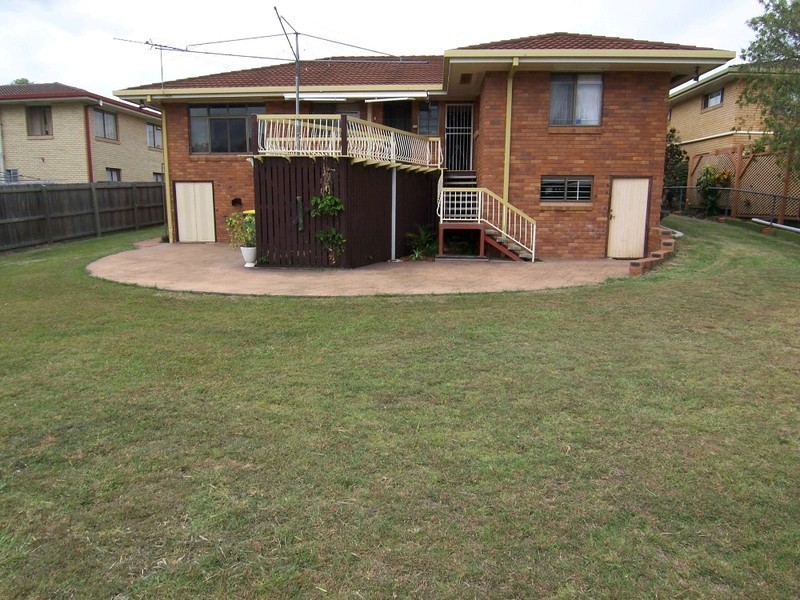 6 Cooinda Street, Eastern Heights QLD 4305