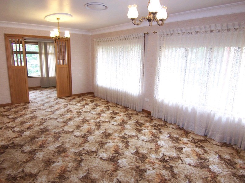 6 Cooinda Street, Eastern Heights QLD 4305