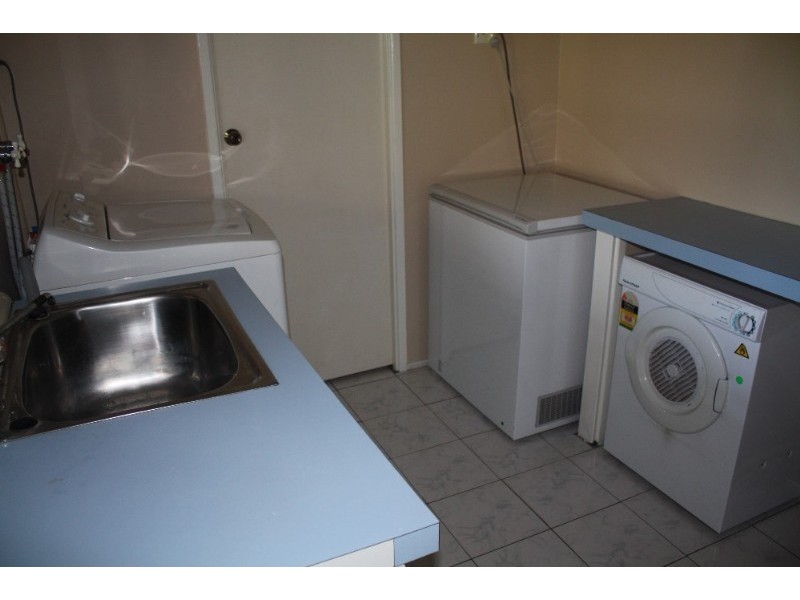 89 Lance Drive, Flinders View QLD 4305