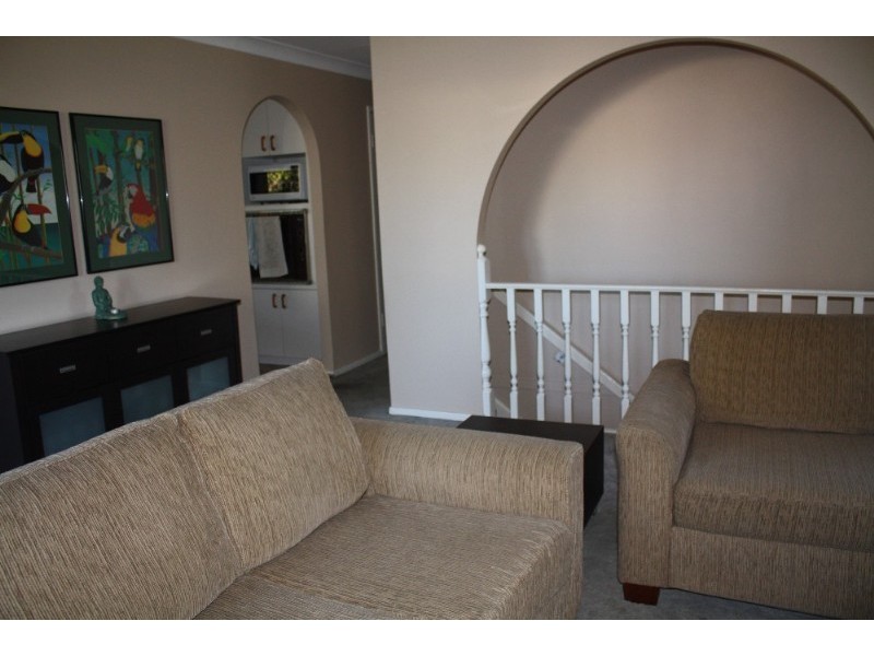 89 Lance Drive, Flinders View QLD 4305