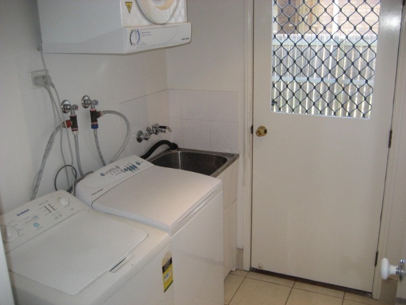 5 Inverness Street, Flinders View QLD 4305