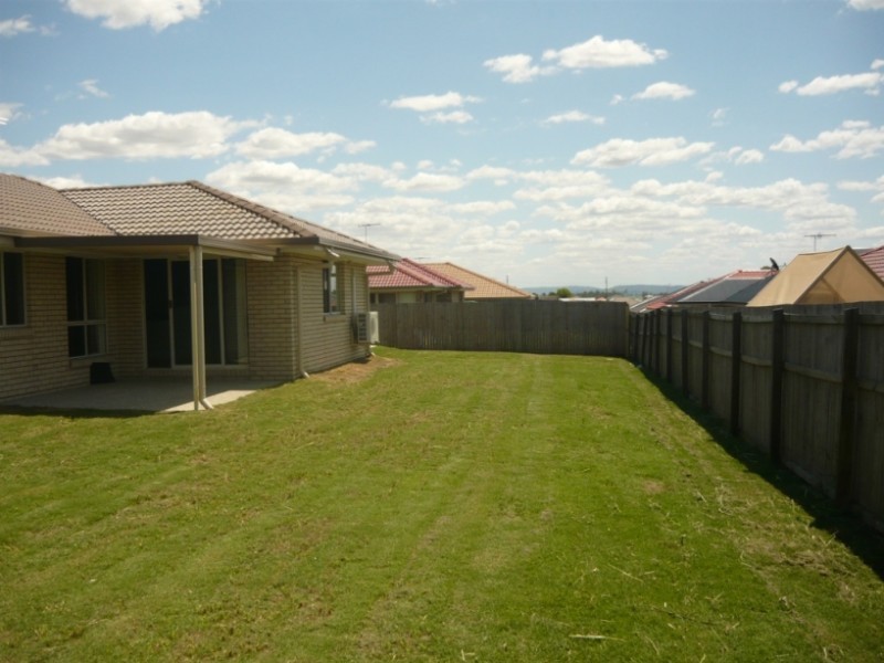 18 Acacia Close, Raceview QLD 4305