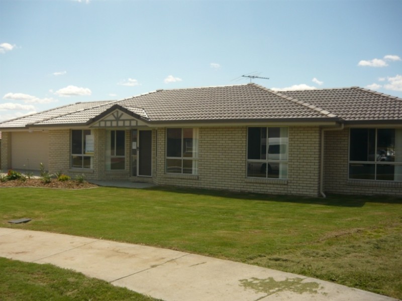 18 Acacia Close, Raceview QLD 4305