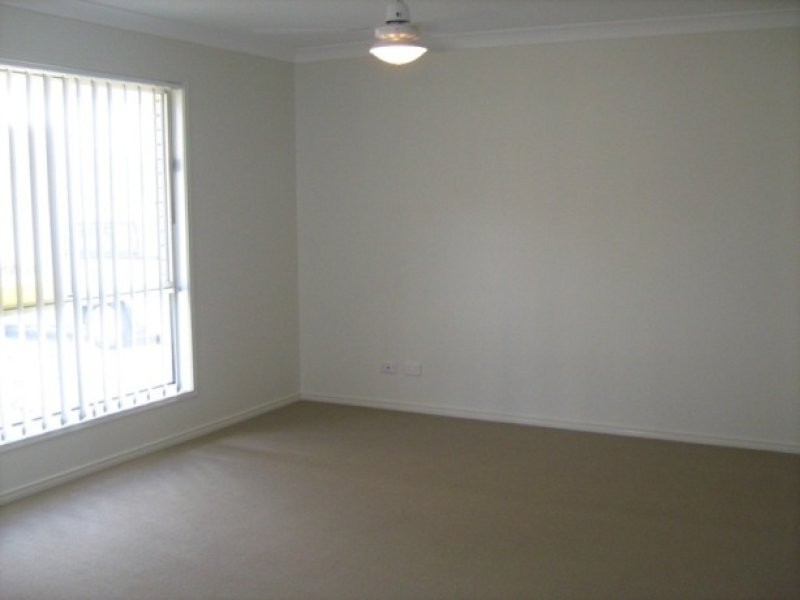 18 Acacia Close, Raceview QLD 4305