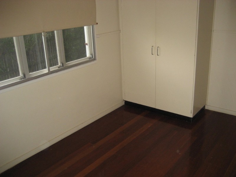 72 Aspinall Street, Leichhardt QLD 4305