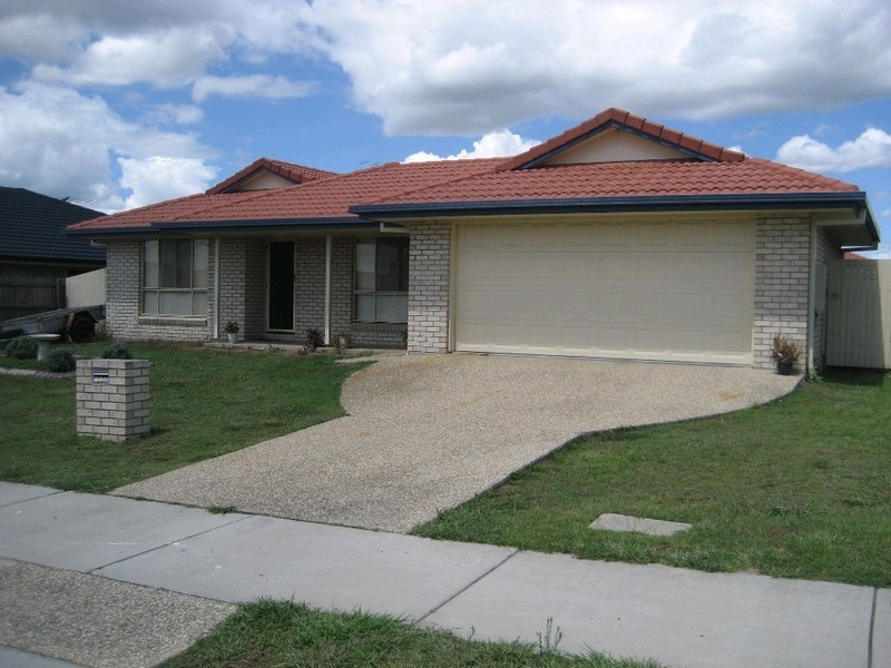 24 Banksia Drive, Raceview QLD 4305