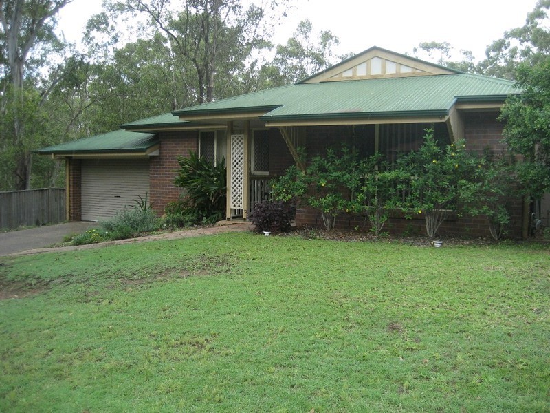 27 Edith Drive, North Ipswich QLD 4305