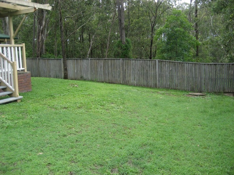 27 Edith Drive, North Ipswich QLD 4305