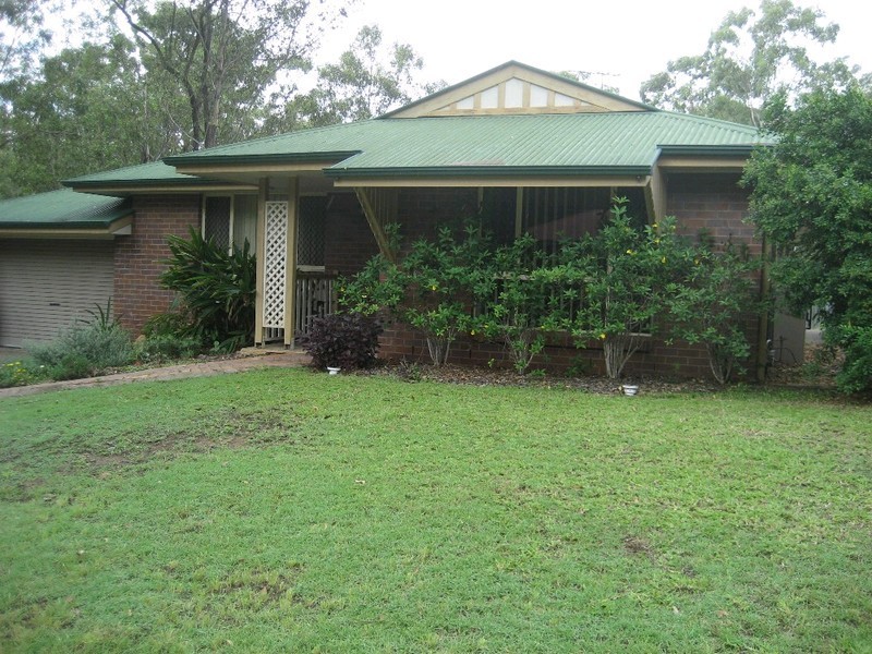 27 Edith Drive, North Ipswich QLD 4305