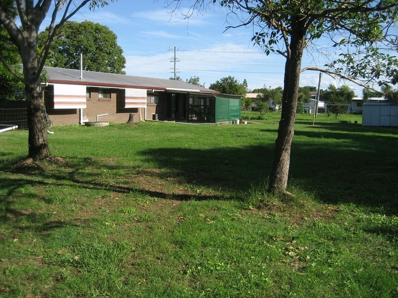 2 Egerton Street, Bundamba QLD 4304