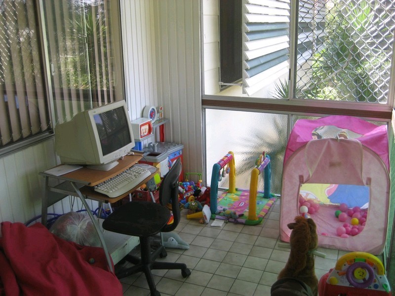 12 Mary Street, Flinders View QLD 4305