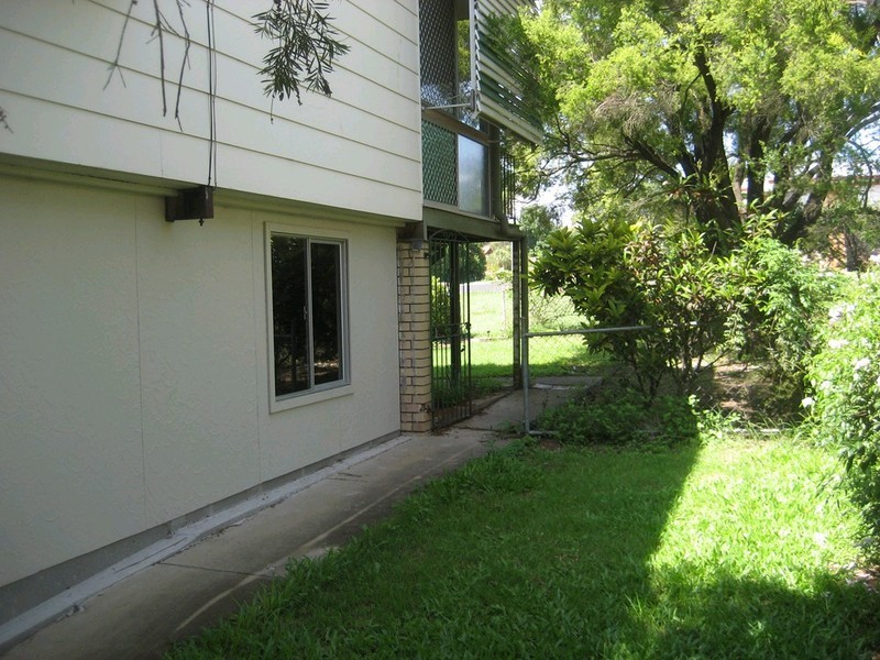 12 Mary Street, Flinders View QLD 4305