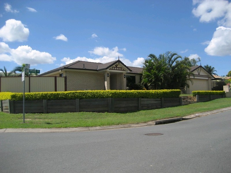 2 Oregon Close, Yamanto QLD 4305