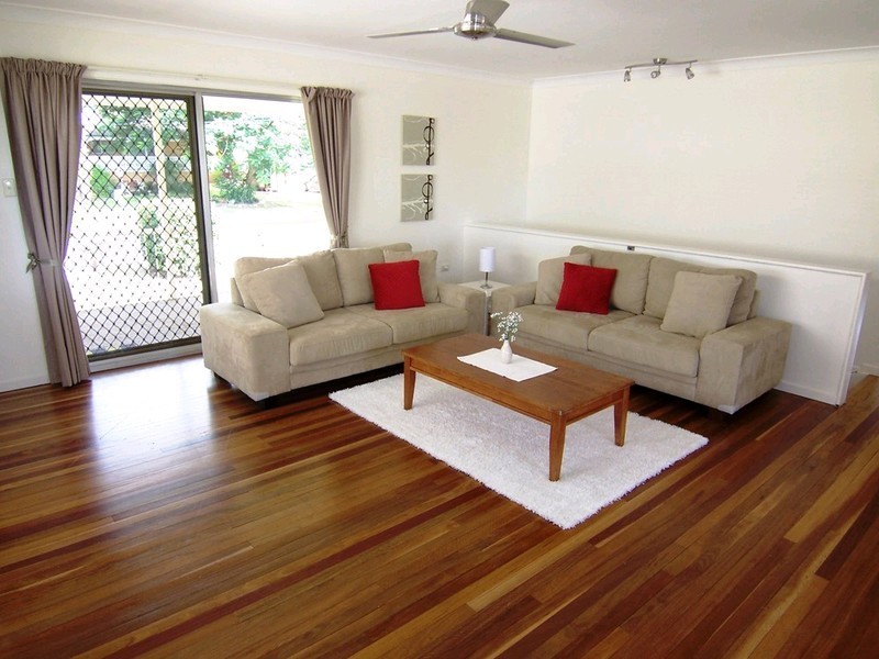 4 Devon Street, Eastern Heights QLD 4305