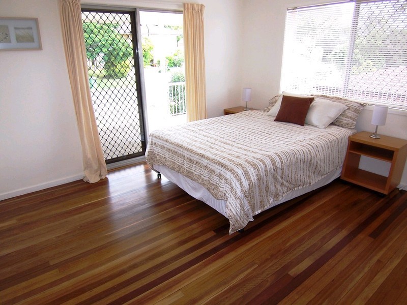 4 Devon Street, Eastern Heights QLD 4305