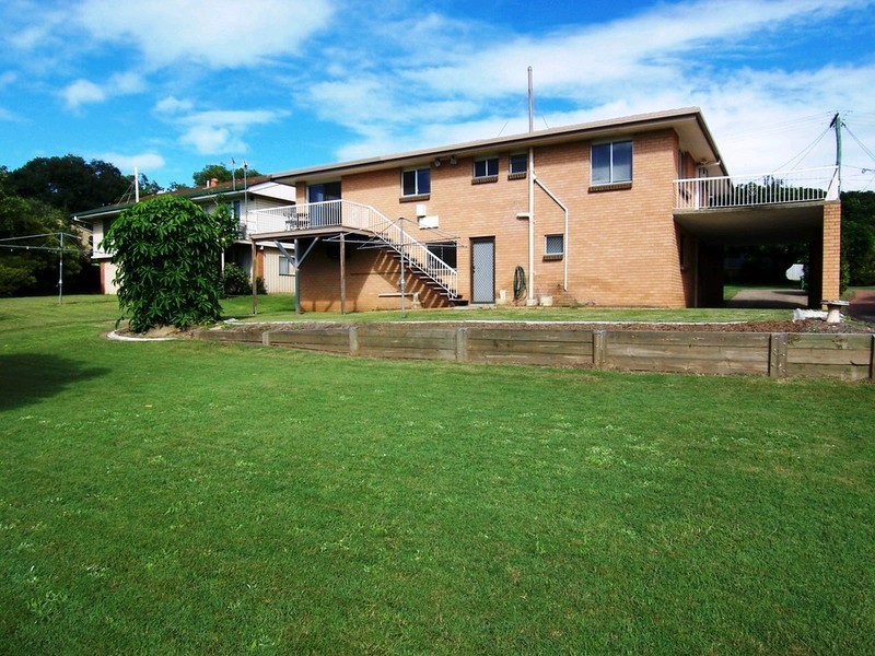 4 Devon Street, Eastern Heights QLD 4305