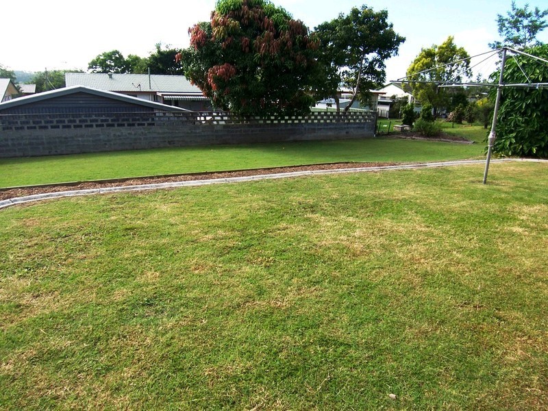 4 Devon Street, Eastern Heights QLD 4305