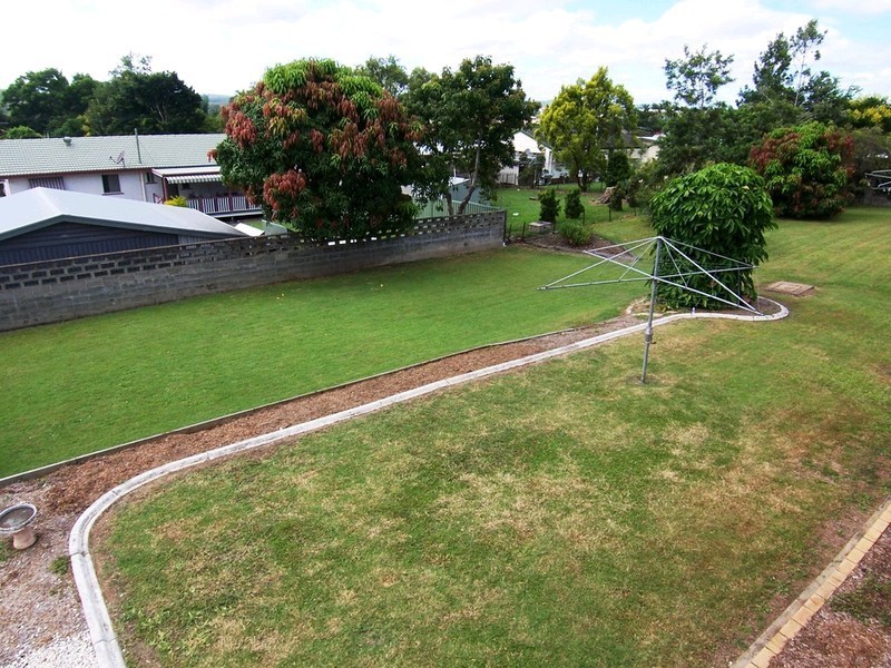 4 Devon Street, Eastern Heights QLD 4305