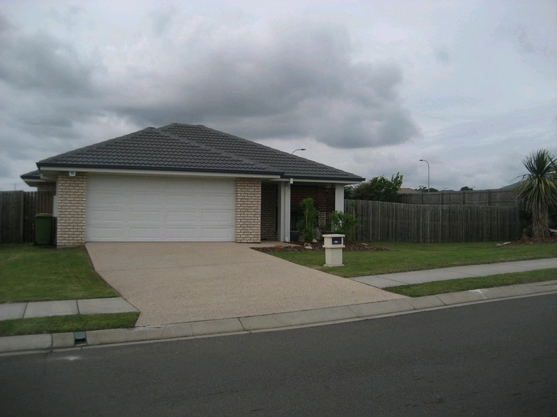 30 Banksia Drive, Raceview QLD 4305