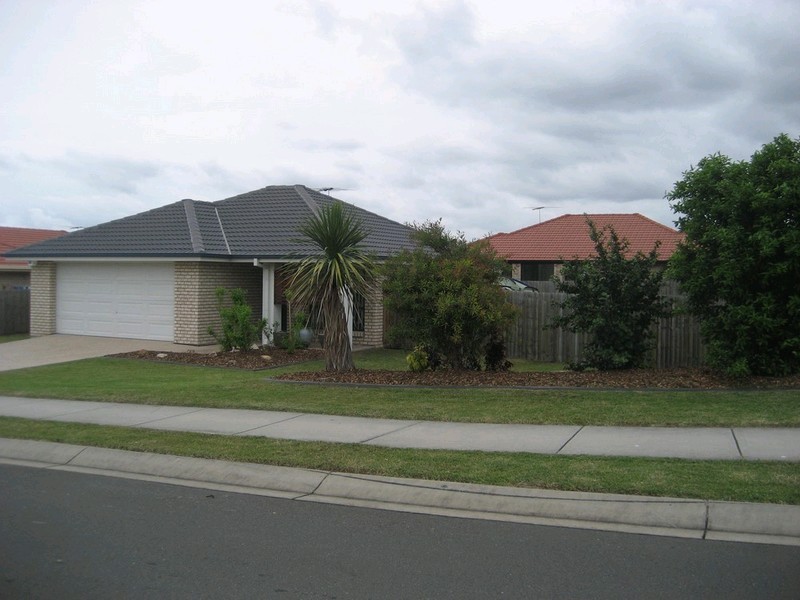 30 Banksia Drive, Raceview QLD 4305