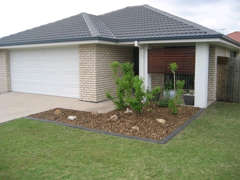 30 Banksia Drive, Raceview QLD 4305