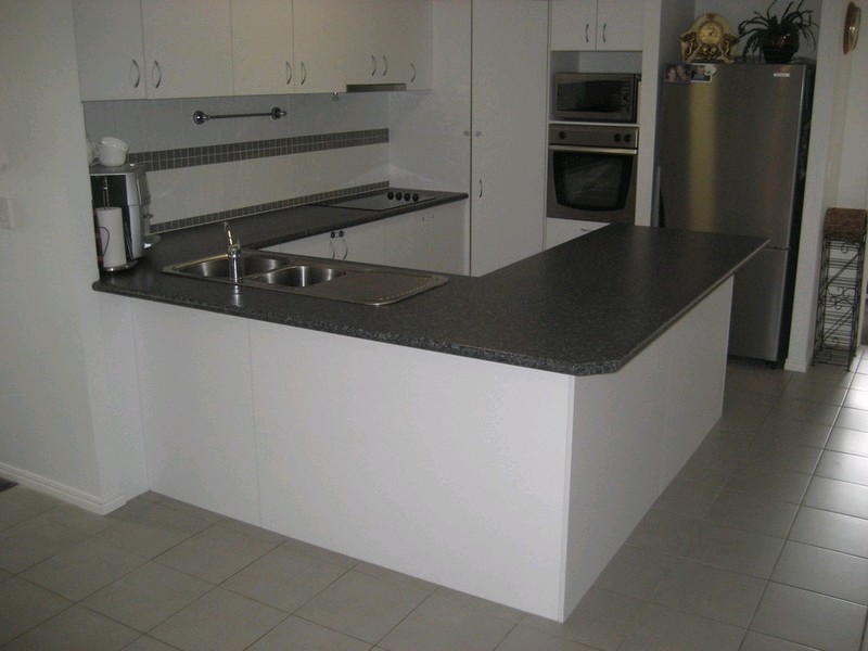 30 Banksia Drive, Raceview QLD 4305