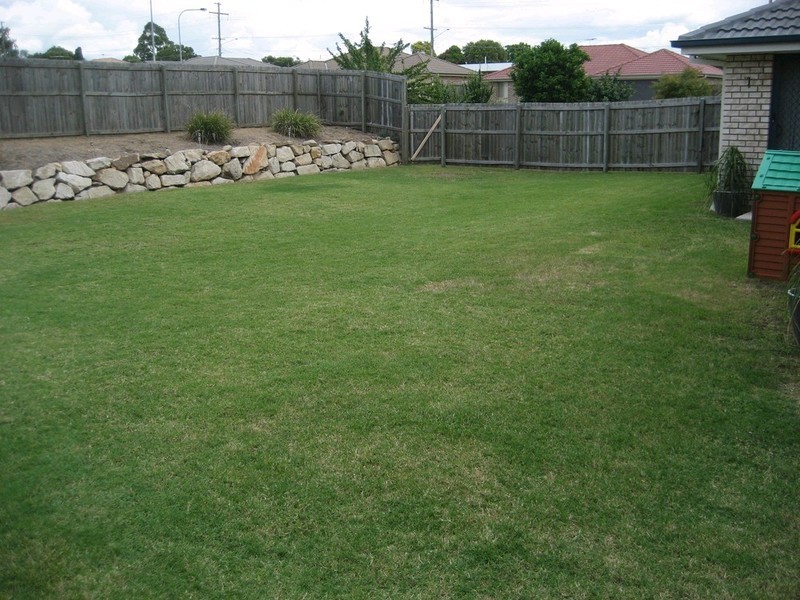 30 Banksia Drive, Raceview QLD 4305