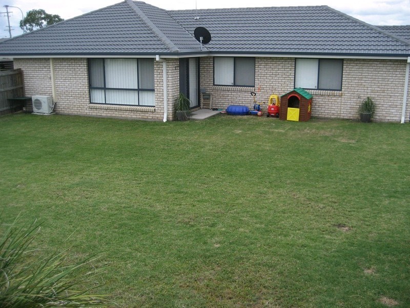 30 Banksia Drive, Raceview QLD 4305