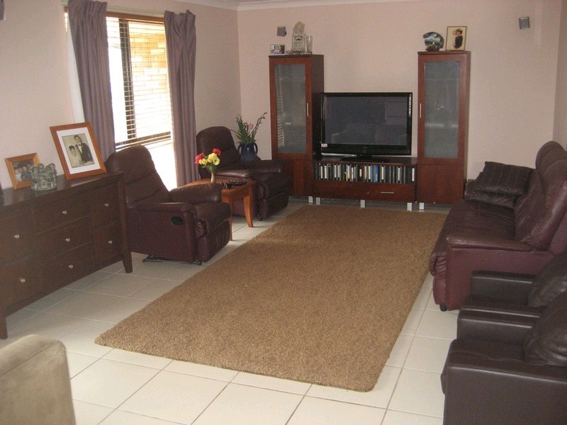 10 Hilltop Court, Deebing Heights QLD 4306