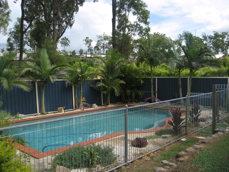 10 Hilltop Court, Deebing Heights QLD 4306