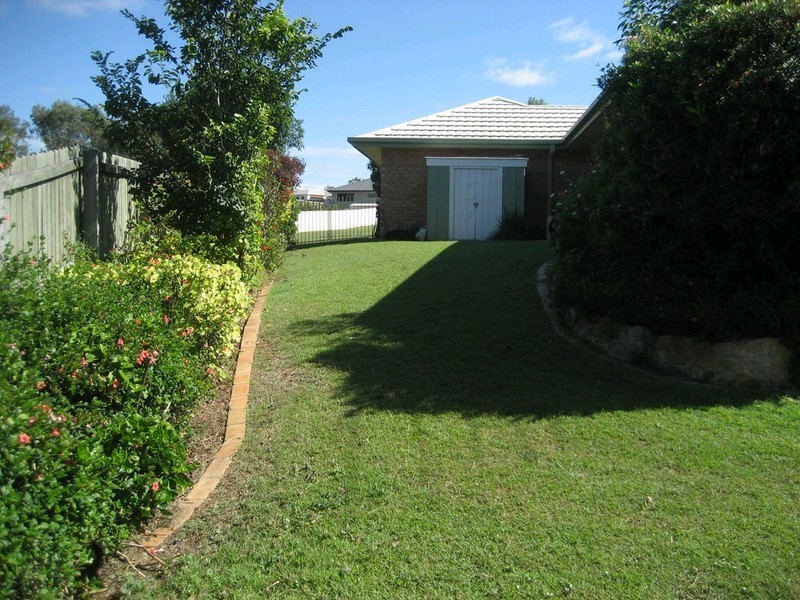 26 Pearse Drive, Brassall QLD 4305