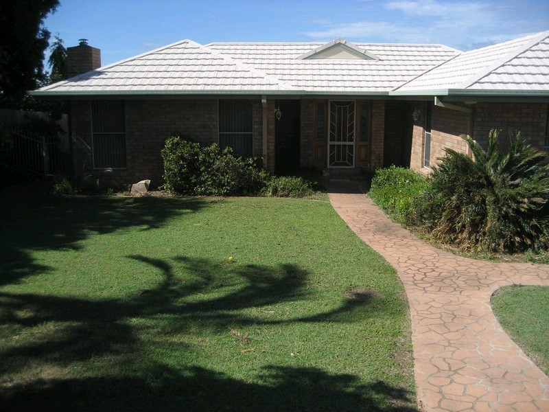 26 Pearse Drive, Brassall QLD 4305