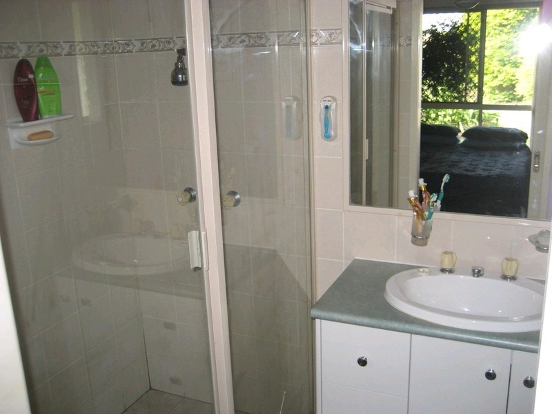 18 Crosby Crescent, Raceview QLD 4305