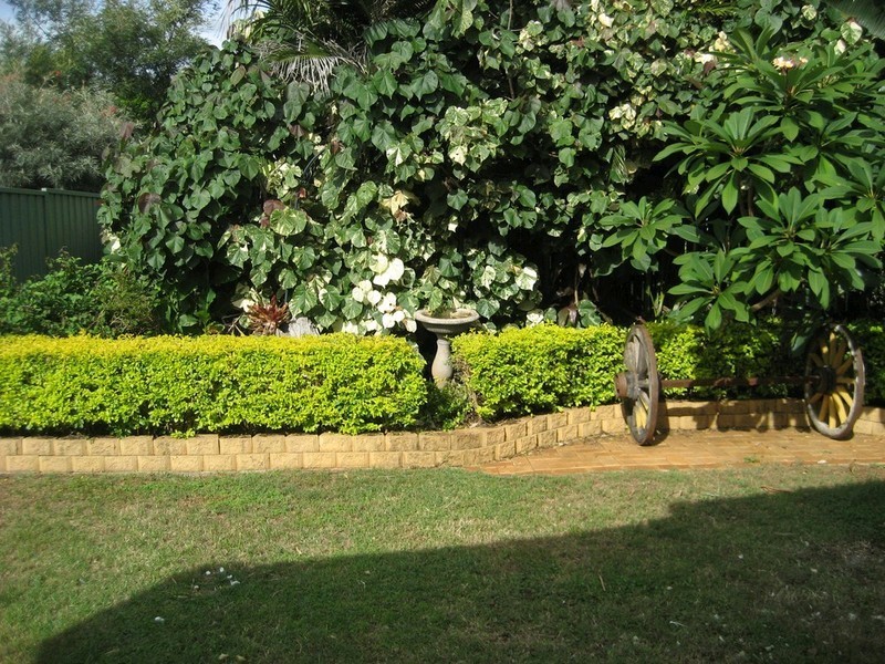 18 Crosby Crescent, Raceview QLD 4305