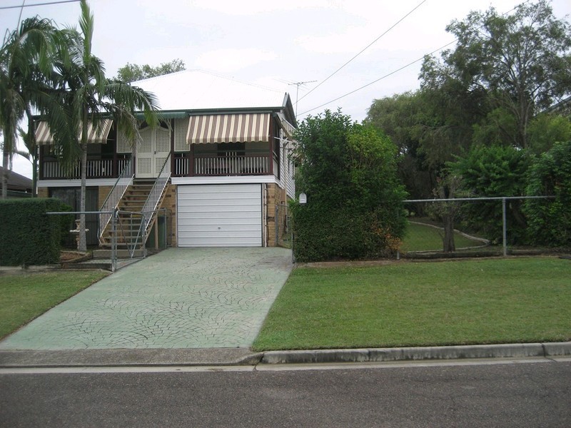 13 Church Street, Silkstone QLD 4304