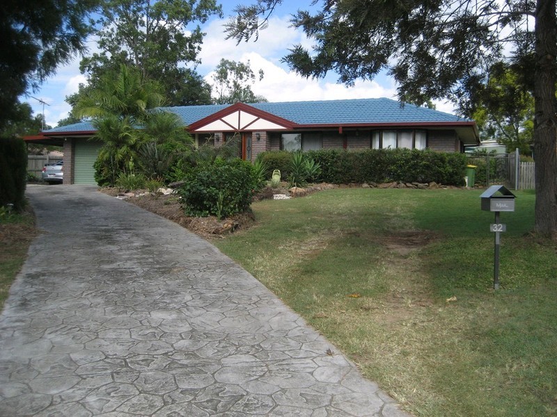32 Arabian Close, Yamanto QLD 4305